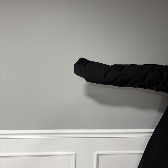 Women’s North Face Defdown Parka – Excellent Condition – Professionally Cleaned - Picture 4 of 4